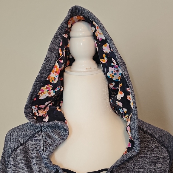 Vera Bradley Blue Lace-Up Hoodie Floral Hood Lining Size M - Picture 5 of 10